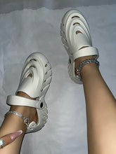 Hollow Out Slingback Flats